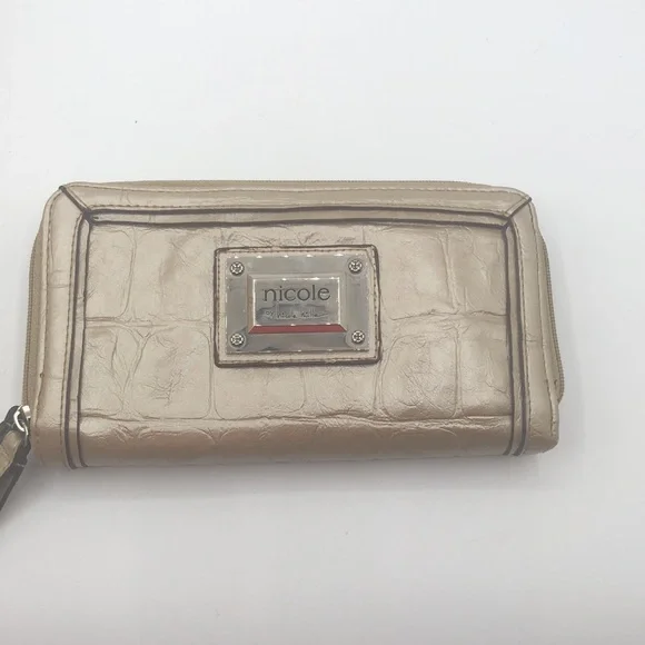 Nicole by Nicole Miller purse with Matching Wallet - Picture 10 of 14